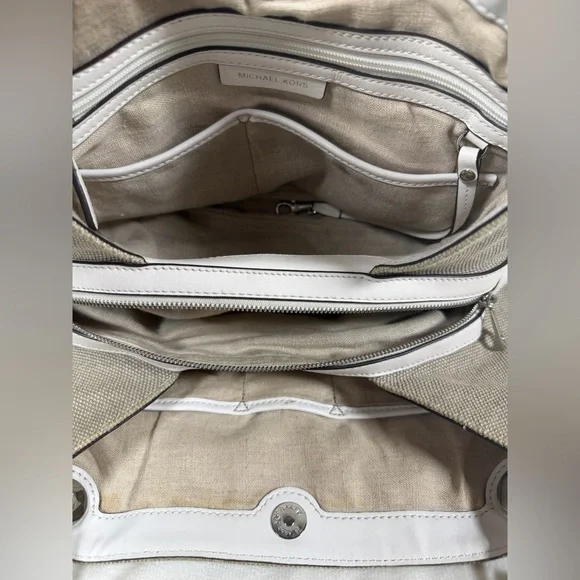 Michael Kors Raven Shoulder Bag - Picture 6 of 10